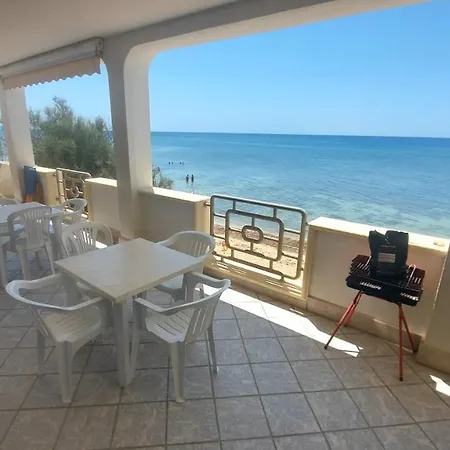 058 Di Salentoinvacanza.com Torre Pali